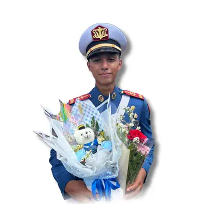 Alumni berbagai program — 39