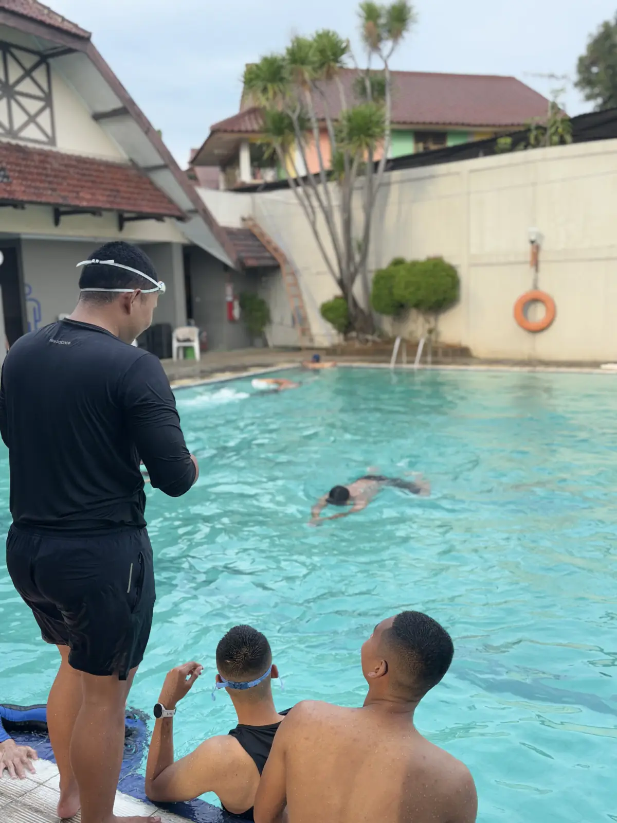Latihan renang — 11