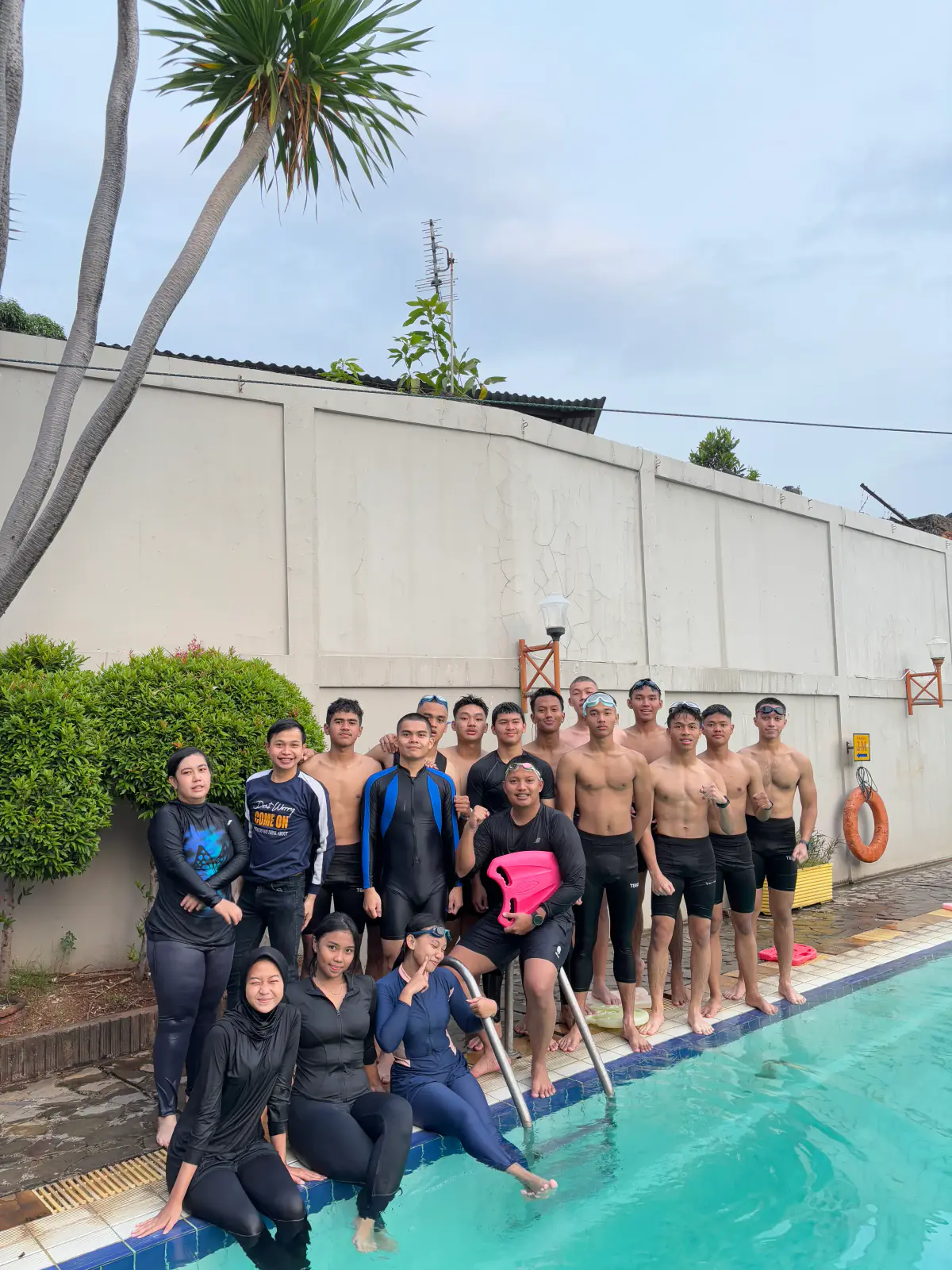 Latihan renang — 17