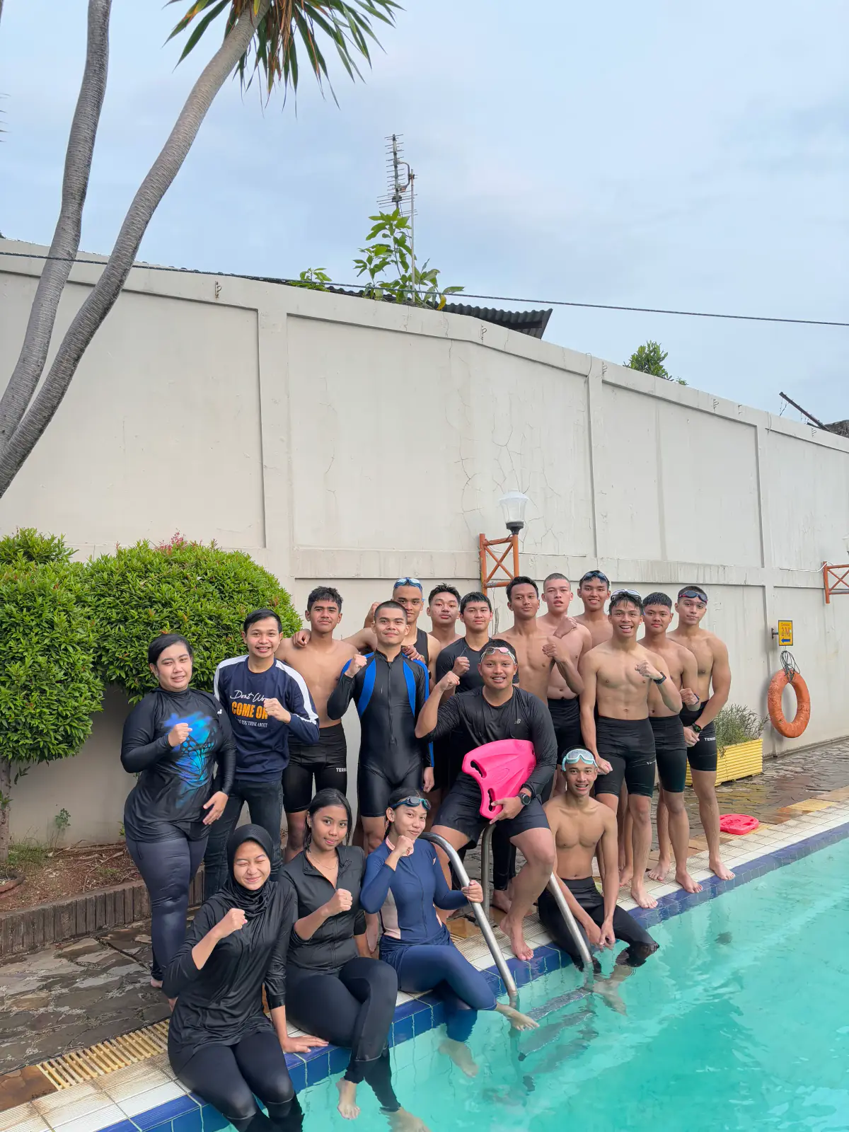 Latihan renang — 18
